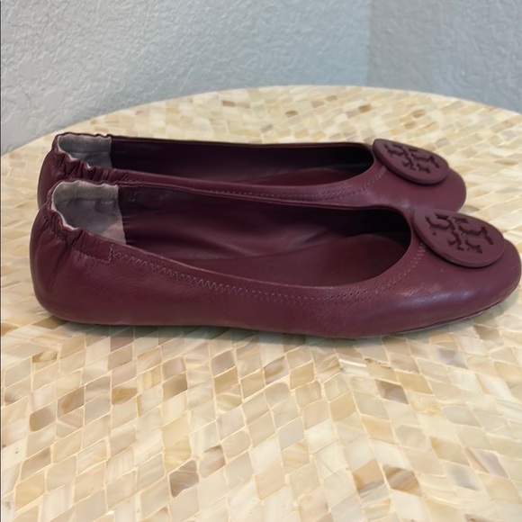 Tory Burch Red Flats Elegant Loafers 8.5 - Picture 4 of 11